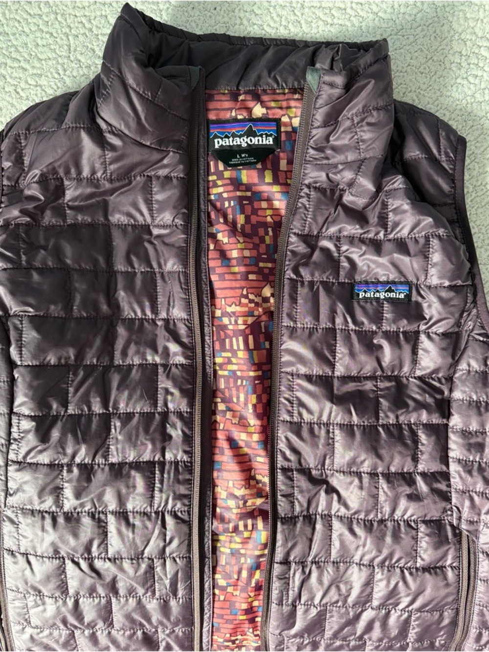 Patagonia Quilted Puffer Vest in Deep Plum - Picture 4 of 4
